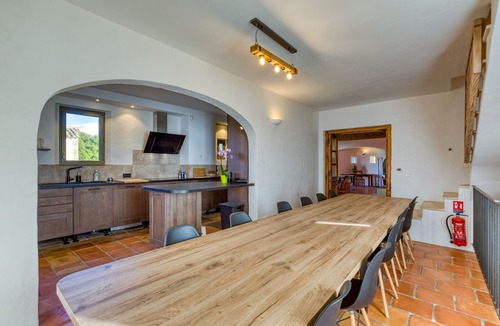 Saint-Mathieu-de-Treviers House | Gite with 25 m Pool and Spa with Mountain View