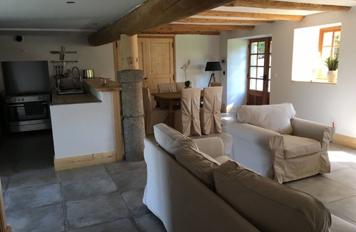 Saint-Maurice-de-Lignon House | Gite with swimming pool l'Atelier du Peintre (7-9 pers)