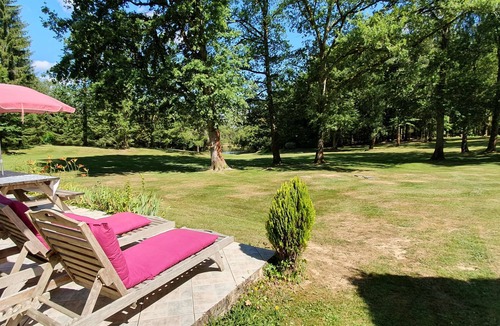 Saint-Saud-Lacoussiere Cottage | Gites in Périgord Vert