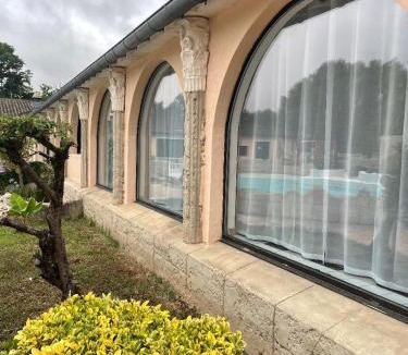 Lescout Apartment | Gites piscine Spa