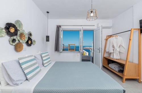 Imerovigli Hotel | Gizis Cliffside Suites
