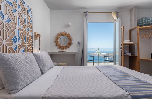 Imerovigli Hotel | Gizis Cliffside Suites