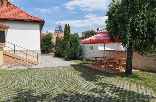 Tapolca House | Glázer Szállás