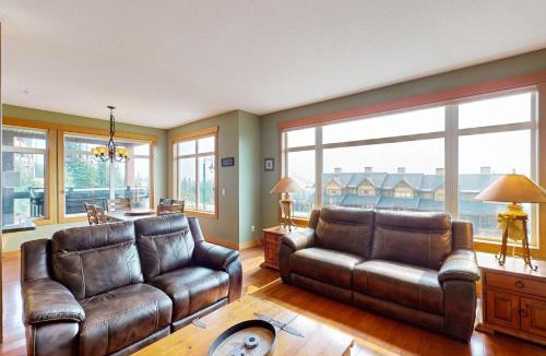 Big White Ski Resort Apartment | Glacier Lodge 103