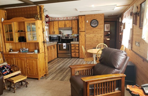 Babb House | Glacier National Park views from this private nearby Duck lake waterfront home.