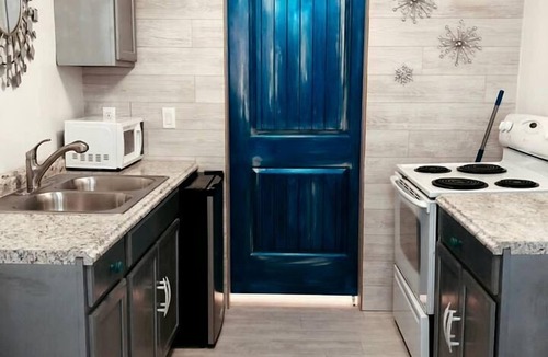 Palisades Cabin | Glacier Tiny House in Irwin, ID