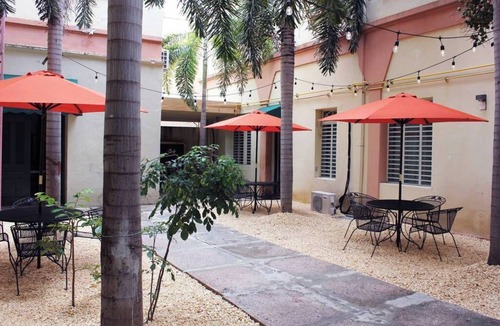 Ponce Centro Apartment | Gladiolas 1104