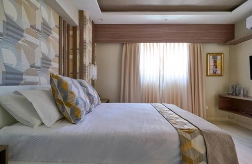 Evaristo Morales Apartment | Glam&Luxexperience Downtownsd Poolgymwifi