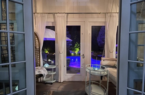 Newbury Cottage | Glamorous Cabana: Poolside by day; Excellent Dining by night - perfect romantic getaway!