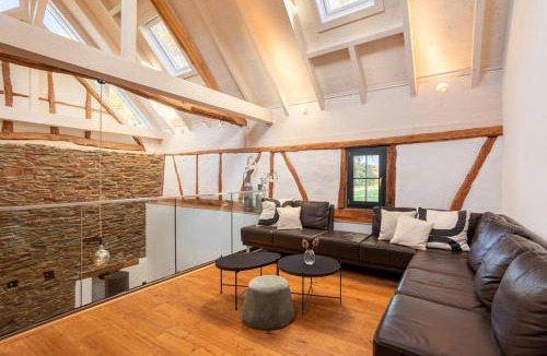 Kronenburg House | Glamorous Cottage mit Kamin und Sauna