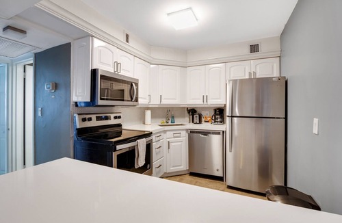 Mid Beach Apartment | Glamorous Oceanfront