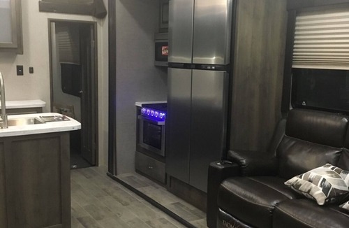 Fallbrook House | Glamper camper on site!