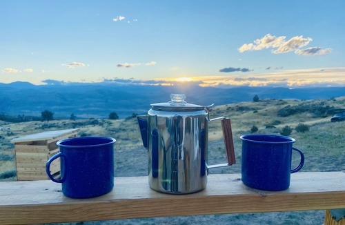 Tonasket RV Rental | Glamping Bell tent with amazing mountain views!