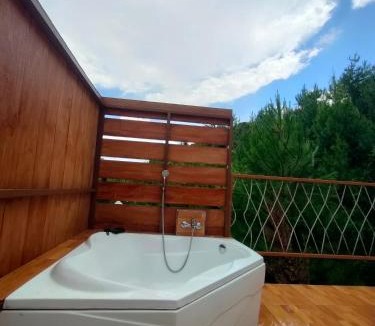 Ngamprah Hotel | Glamping Dome Kusumanagara 2