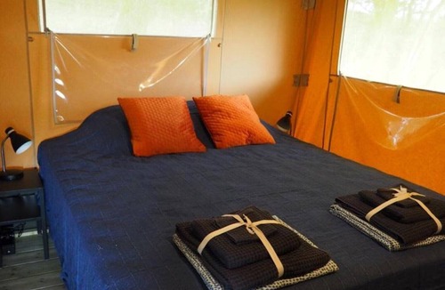 Lapenne Cabin | Glamping Lodge Monet | Domaine du Cammazet | Pool| Comfort | Nature