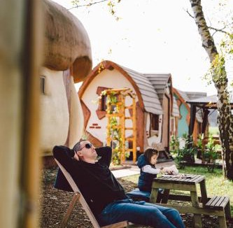 Hrastnik Resort | Glamping Rajska vas