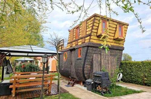 Hrastnik Resort | Glamping Rajska vas