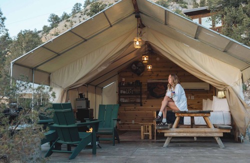 Orderville RV Rental | Glamping tent basecamp between Zion & Bryce w/AC