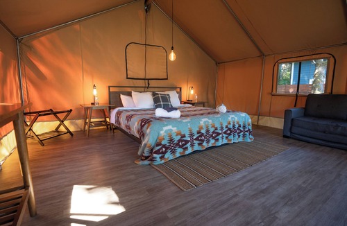 Copalis Beach Cottage | Glamping tent Village