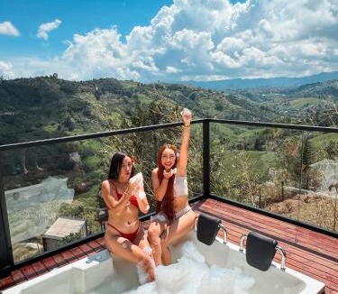 Marinilla Other | Glamping tipo cabaña cerca a Medellín y el Peñol - LUUM By Roots Rentals
