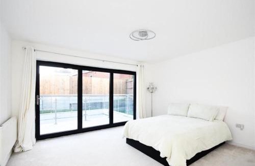 Wolverhampton Hotel | Glams luxury home