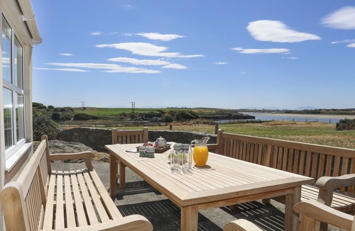 Caergeiliog Cottage | Glanrhyd Isaf