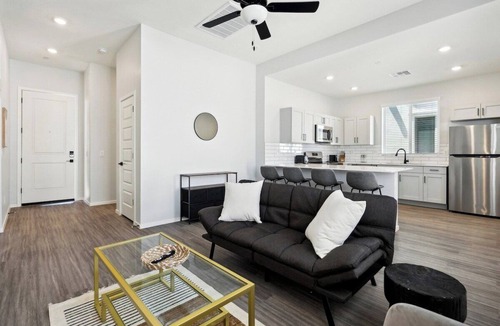 Sundance House | Gleaming Contemporary Home in Canopy w/Pool,BBQ