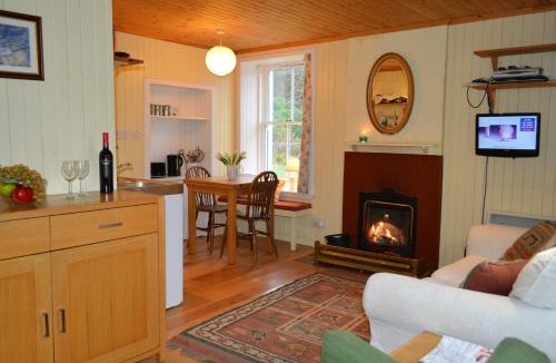 Cairndow House | Glenbranter Cottage