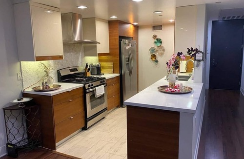 Downtown Condo | Glendale Americana 2 Bedroom 2 Bathroom Condo