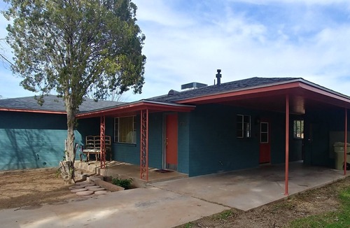 Glendale House | Glendale Pet-Friendly 3 Bedroom Home