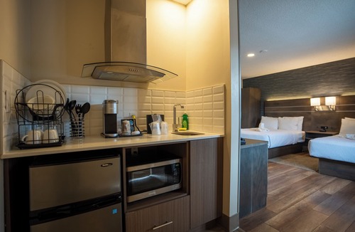 Truro Hotel | Glengarry Extended Stays