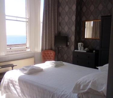 Marazion Bed & Breakfast | Glenleigh Bed and Breakfast