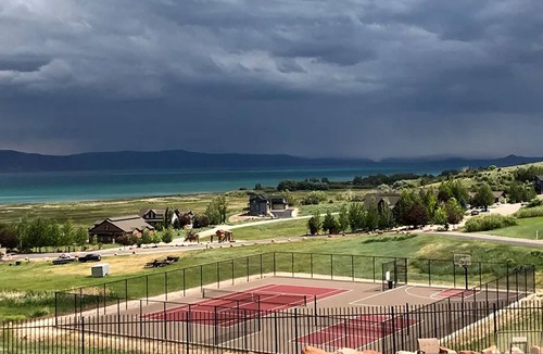 Fish Haven Apartment | Glenn Haven Luxury Large Group Getaway Sleeps 60