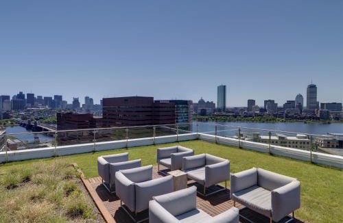 East Cambridge Apartment | Global Luxury Suites at Kendall West