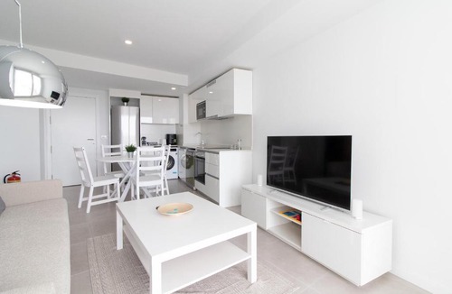 Canet de Berenguer Apartment | Global Vacacional, Apartamento con terraza, vistas al mar y a la piscina