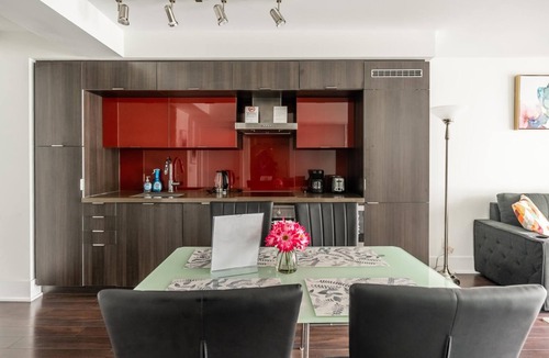 Toronto Entertainment District Condo | GLOBALSTAY. 1 bedroom & Den condo with balcony in DT Toronto