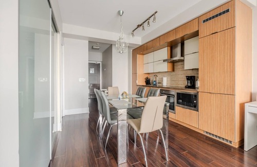 Toronto Entertainment District Condo | GLOBALSTAY. High Floor 1 Br in the Heart of DT