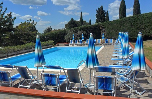 Montaione Apartment | Gloriana 8 - Holiday Rental in Country House with swimming pool in Chianti, Tuscany