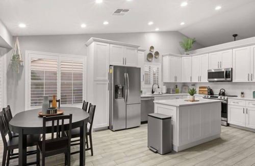 Deer Valley House | Glorious Glendale, Heated Pool, Pool Table, BBQ!
