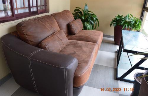 Kgatleng Bed & Breakfast | Glorious Home Bed & Breakfast