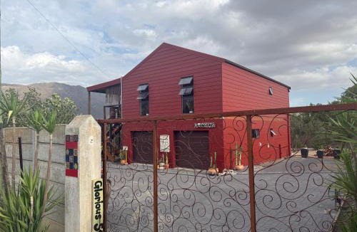 Porterville House | Glorious Stay