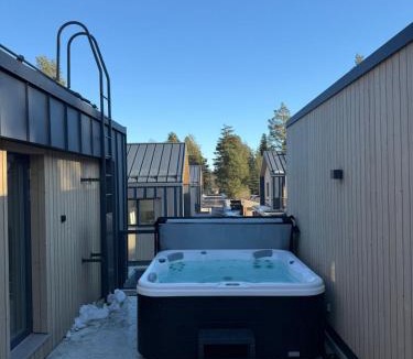 Vantaa House | Glorious two-floor house, hot tub, 4 bedrooms, sauna, park