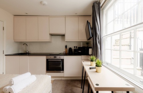 Bryanston and Dorset Square Hotel | Gloucester Place Studios