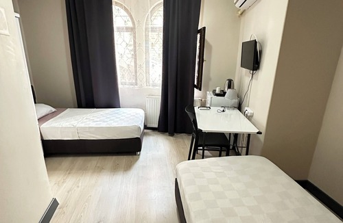 Karesi Hotel | GLR OTEL