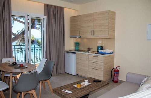 Parelia Hotel | Glyfada Beach Hotel
