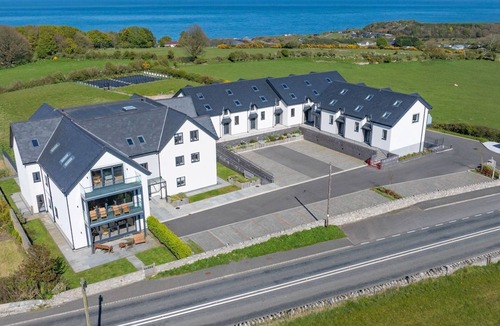 Marianglas Cottage | GLYNLLIFON 8, family friendly, country holiday cottage in Benllech