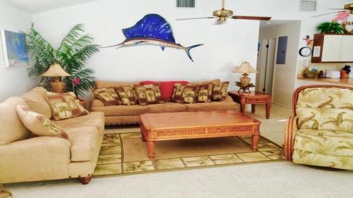 Atlantis Estates House | Go Fish Inn