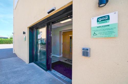 Quedgeley Hotel | GO2 Gloucester Hotel by OYO