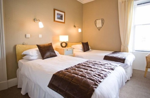 Gifford Hotel | Goblin Ha'