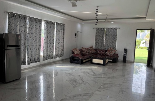 Greater Noida House | GoBravo 48 -2BHK Farm with Pool & Lawn Sector 150 Noida